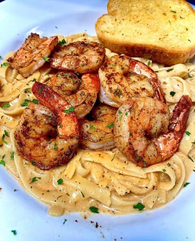 Fettuccine Alfredo.